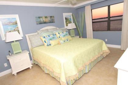 Sanibel Harbour Resort | Bay View | Unit 235 - image 4