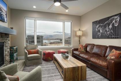 Huntsville Utah Townhome near Snowbasin Ski Resort EW 28 - image 1