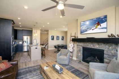 Huntsville Utah Townhome near Snowbasin Ski Resort EW 28 - image 2