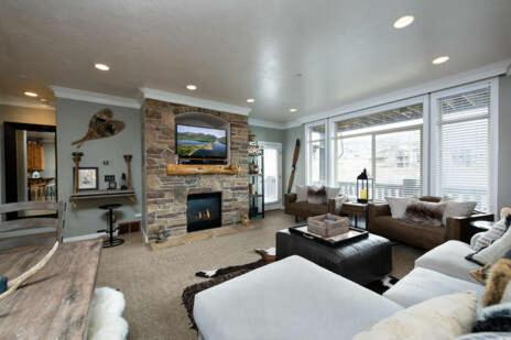 Gorgeous 3-Bedroom Condo LS 29 Vacation Rental near Snowbasin Resort - main image