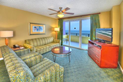 Wyndhams Ocean Walk Resort - image 6