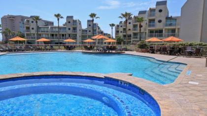 Panoramic Island View! NEW 1 BR spacious condo in beachfront resort Pet Friendly - image 12