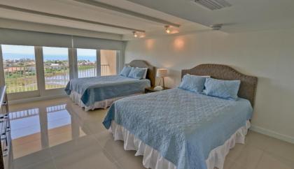 Panoramic Island View! NEW 1 BR spacious condo in beachfront resort Pet Friendly - image 7