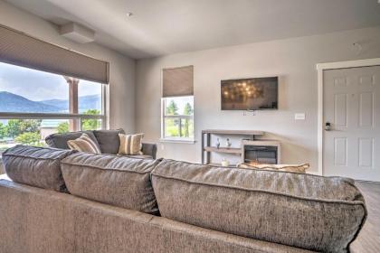 Resort Condo on Lake Chelan with Infinity Pool! - image 4