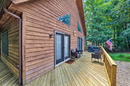 Spacious Chalet with Deck in Massenutten Resort! - image 10