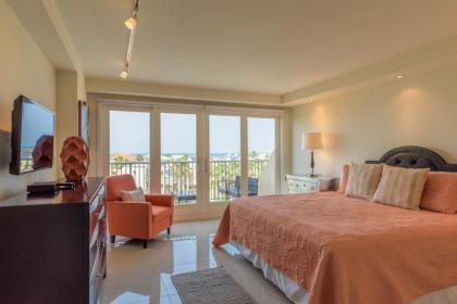 Oceanview jewel for large families! Beachfront resort shared pools & jacuzzi - image 5