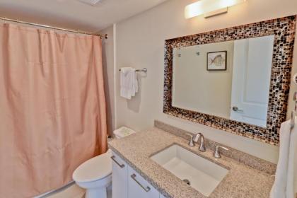 Wake up in paradise! Chic Bayview condo in beautiful beachfront resort shared pools jaccuzi pet friendly - image 12