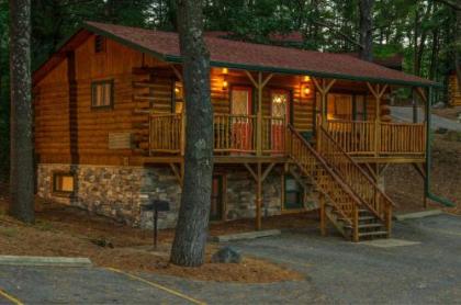 Log Cabins at Meadowbrook Resort - image 10