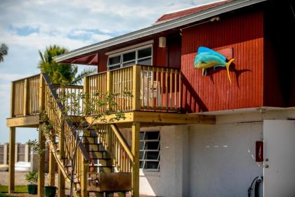 Ragged Edge Resort & Marina - image 15