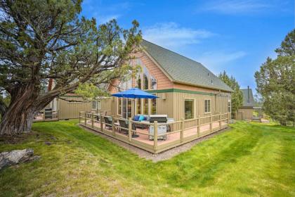 Eagle Crest Retreat with Deck and Resort Access! - image 16