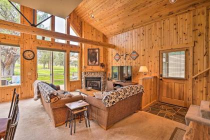 Eagle Crest Retreat with Deck and Resort Access! - image 4