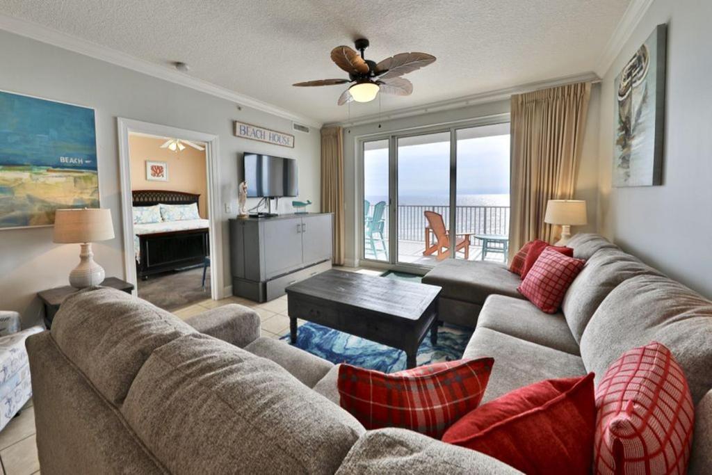 Gulf Pearl at the Ocean Reef Resort - main image