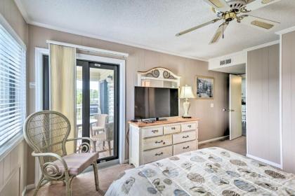 Beachfront Resort Condo with Pool-View Balcony! - image 9