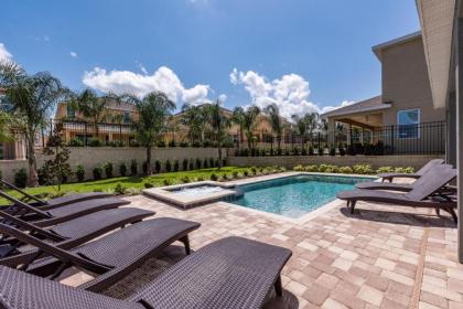 Amazing Home Near Disney with Water Park Access - 7647W - image 3