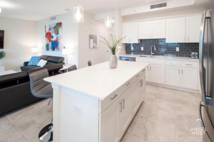 Modern Condo with Resort Amenities Near Disney! - image 13