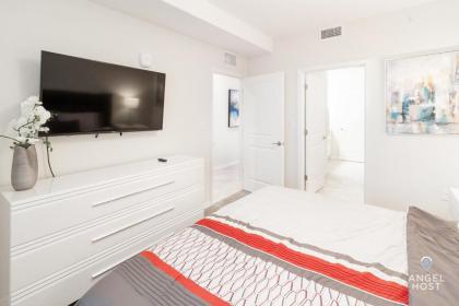 Modern Condo with Resort Amenities Near Disney! - image 18