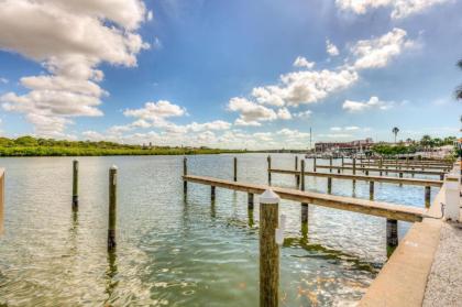 Barefoot Beach Resort New Private Beach Access GREAT Amenities - image 5