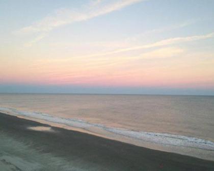 Tranquil Oceanfront Resort Vacation Suites in Garden City Beach - image 7