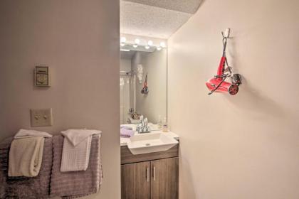 Condo with Resort Amenities 5 Mi to Flume Gorge - image 16