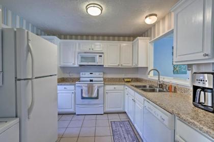 Palmetto Dunes Beach Villa with Resort Amenities - image 7