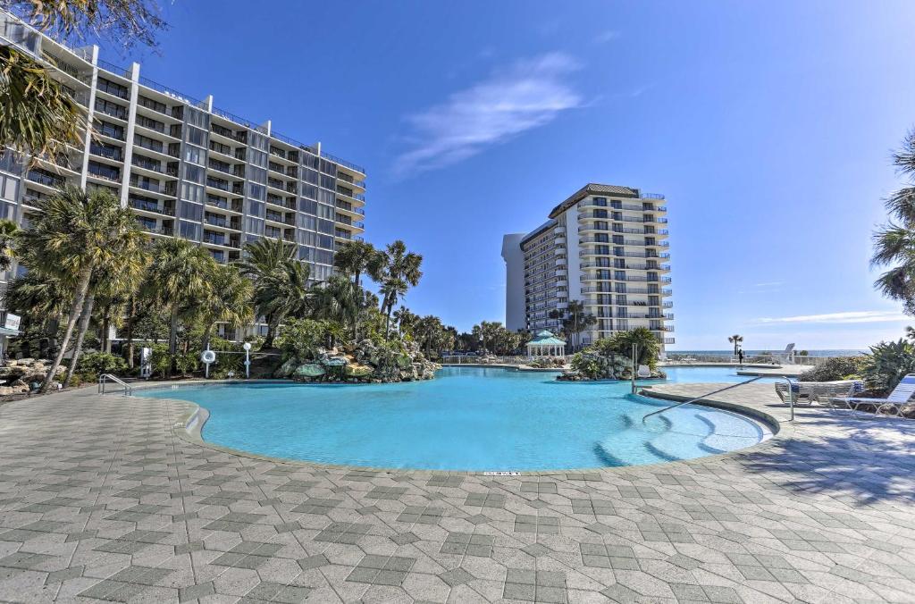 Condo in Beachfront Golf Resort with Pool Access - image 5