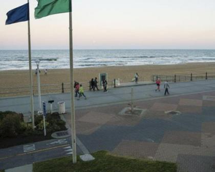 Virginia Beach Oceanfront Resort with the Comforts of Home - image 16