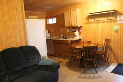 Crappie Cabin - Waterfront resort on Fremont Wolf River - image 13