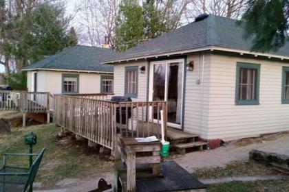 Muskie Cabin - Waterfront resort on Fremont Wolf River - image 1