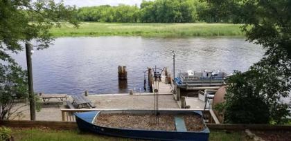 Muskie Cabin - Waterfront resort on Fremont Wolf River - image 13