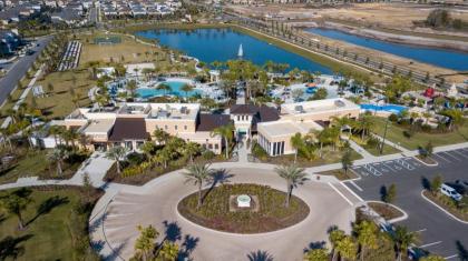 Splendid 3 Bd Close to Disney w/ Surf Park @ Solara Resort 2190 - image 2