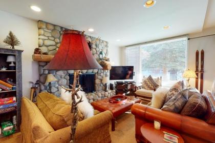 Lovely Vail Village Creekside 2 Bedroom Condo with Hot Tub and Pool. - image 5