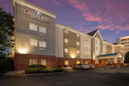 Candlewood Suites Virginia Beach Town Center an IHG Hotel - image 14