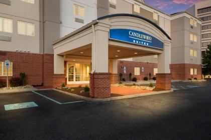 Candlewood Suites Virginia Beach Town Center an IHG Hotel - image 15