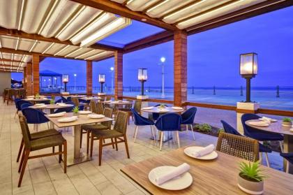 DoubleTree by Hilton Oceanfront Virginia Beach - image 9