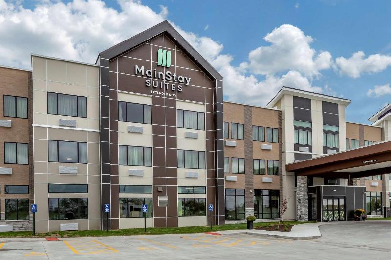 MainStay Suites Waukee-West Des Moines - image 3