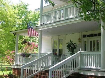 Buffalo Tavern Bed and Breakfast - image 4