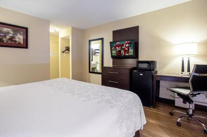 Red Roof Inn PLUS+ Wichita East - image 9