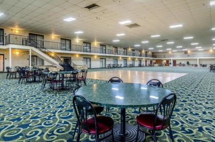 Red Roof Inn & Conference Center Wichita Airport - image 13