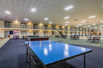 Red Roof Inn & Conference Center Wichita Airport - image 11