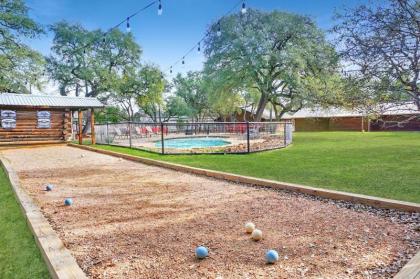 Wimberley Log Cabins Resort and Suites - Unit 1 - image 6