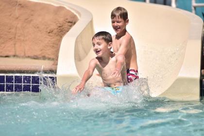 Atlantis Waterpark Hotel - image 15