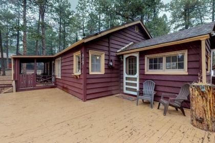 Bear Cabins Woodland Park