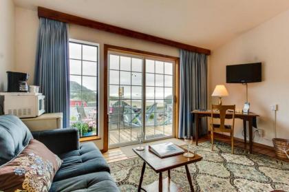 Ocean Cove Inn - image 6