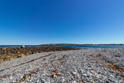 The Castle Rock and Sea Belle - image 4