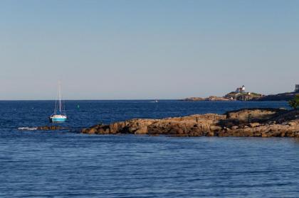 The Castle Rock and Sea Belle - image 8